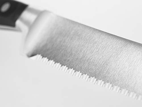 WÜSTHOF Classic 9" Bread Knife - Image 3