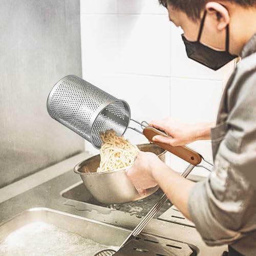 Stainless Steel Pasta Strainer - Image 5