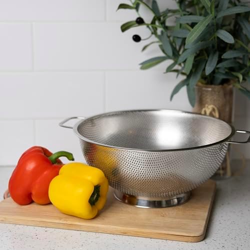 Fox Run Stainless Steel Colander, Large 5 Quart Pasta Strainer - Image 2