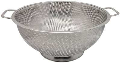 Fox Run Stainless Steel Colander, Large 5 Quart Pasta Strainer by foxrunbrands