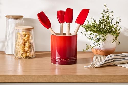 Le Creuset Stoneware Signature Straight Wall Utensil Crock, 1 qt. - Image 6