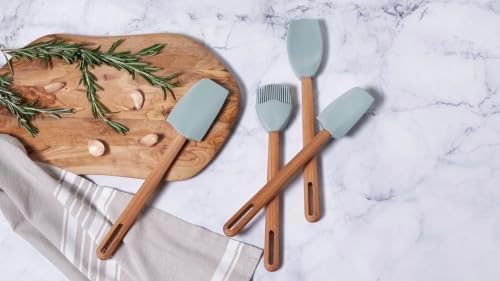 Le Creuset Signature Silicone Basting Brush - Image 6
