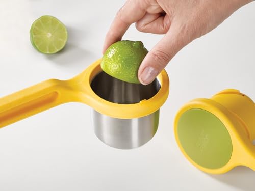 Joseph Joseph Helix Citrus Press Juicer, Ergonomic Twist action hand press - Image 2