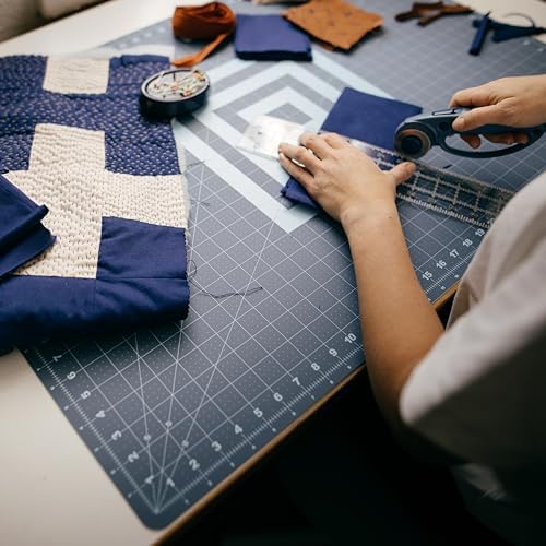 Fiskars 24" x 36" Self Healing Cutting Mat, Large Grid, Lilac Mountain Haze - Image 6